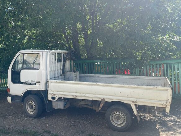 1992 Nissan Atlas, белый, 1200000 рублей - вид 2