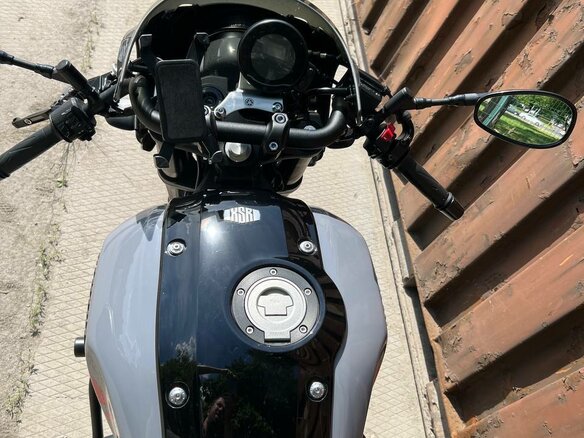 2017 Yamaha XSR900, серый, 1280000 рублей - вид 5