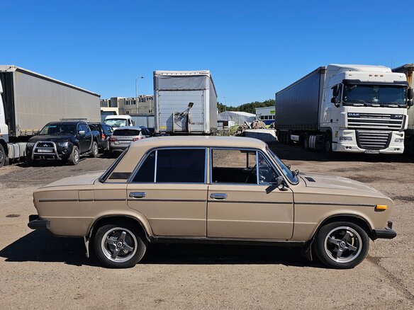 1988 Lada (ВАЗ) 2106, бежевый, 245000 рублей - вид 3