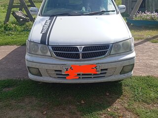 1999 Nissan Presage I, белый, 380000 рублей, вид 1