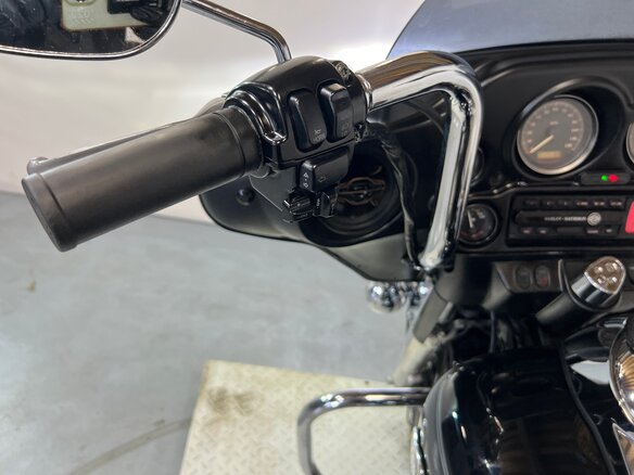 2012 Harley-Davidson Electra Glide, чёрный, 730000 рублей - вид 27