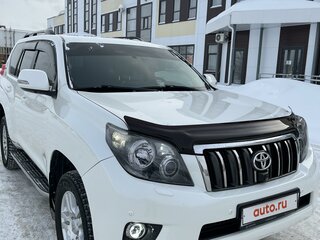 2012 Toyota Land Cruiser Prado 150 Series, белый, 3350000 рублей, вид 3