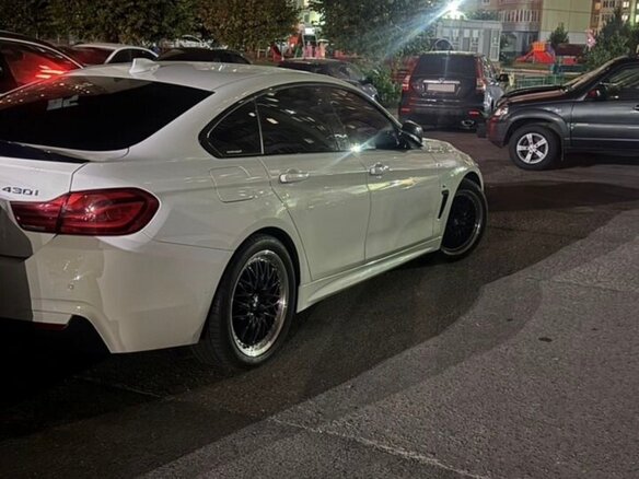 2017 BMW 4 серии Gran Coupe 430i xDrive F32/F33/F36 Рестайлинг, белый, 2800000 рублей - вид 7