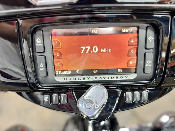 2018 Harley-Davidson Electra Glide, зелёный, 1690000 рублей - вид 33