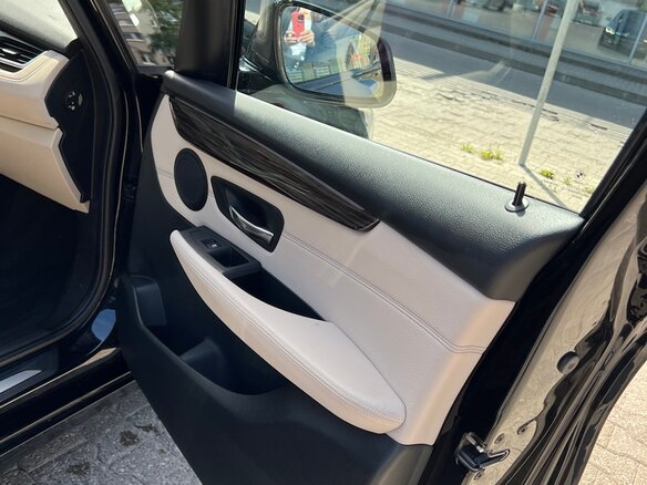 2019 BMW 2 серии Active Tourer 225xe F45 Рестайлинг, чёрный, 2900000 рублей - вид 20