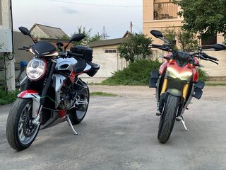 2013 MV Agusta Brutale 1090, серебристый, 1350000 рублей, вид 1