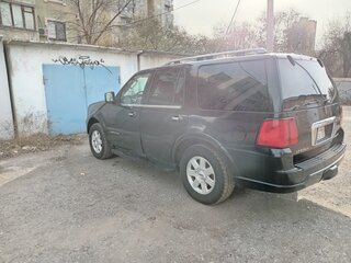 2005 Lincoln Navigator 6-speed II, чёрный, 1200000 рублей, вид 5