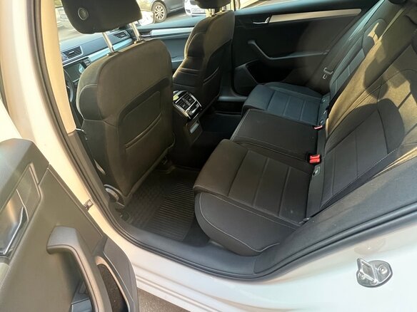 2018 Skoda Superb III, белый, 2700000 рублей - вид 13