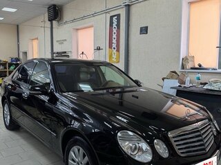 2007 Mercedes-Benz E-Класс 230 III (W211, S211) Рестайлинг, чёрный, 1600000 рублей, вид 5