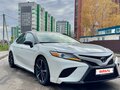 2020 Toyota Camry US Market VIII (XV70), белый, 3000000 рублей - вид 2