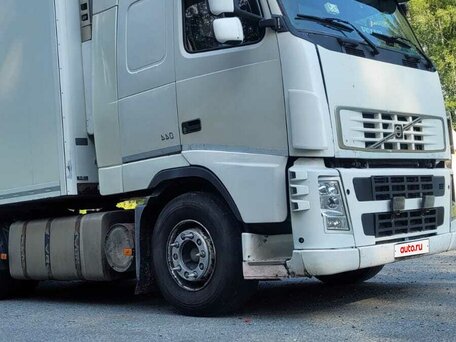2008 Volvo FH, белый, 3000000 рублей, вид 2