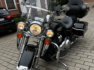 2018 Harley-Davidson Road King, чёрный, 2350000 рублей, вид 2