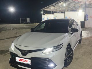 2020 Toyota Camry VIII (XV70), белый, 3300000 рублей, вид 2