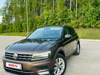 2017 Volkswagen Tiguan II, коричневый, 2550000 рублей, вид 1