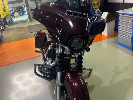 2014 Harley-Davidson Street Glide, красный, 1050000 рублей, вид 2