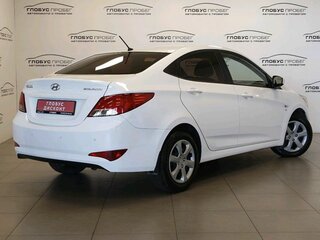 2015 Hyundai Solaris I Рестайлинг, белый, 810000 рублей, вид 2