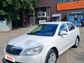 2013 Skoda Octavia II (A5) Рестайлинг, белый, 650000 рублей