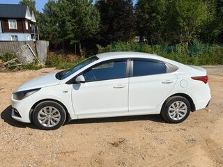 2017 Hyundai Solaris II, белый, 1340000 рублей, вид 3