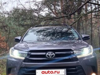 2017 Toyota Highlander III (XU50) Рестайлинг, серый, 2999999 рублей, вид 3