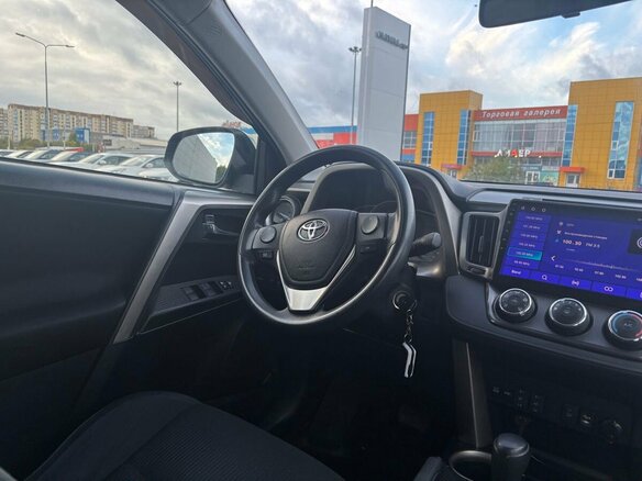 2014 Toyota RAV4 IV (XA40), чёрный, 1620000 рублей - вид 9