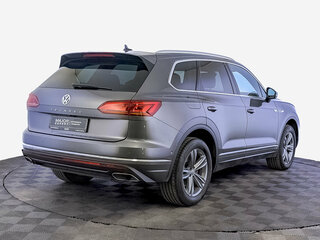 2020 Volkswagen Touareg III, серый, 6399000 рублей, вид 5