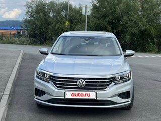 2019 Volkswagen Passat (North America and China) II (NA Market), серебристый, 2000000 рублей, вид 1
