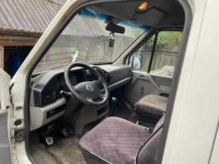 2002 Volkswagen LT, белый, 800000 рублей, вид 4
