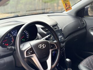 2013 Hyundai Solaris I, чёрный, 1220000 рублей, вид 5