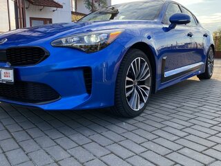 2017 Kia Stinger I, синий, 2600000 рублей, вид 1