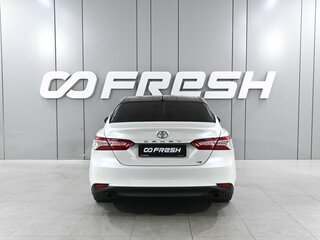 2018 Toyota Camry VIII (XV70), белый, 3095000 рублей, вид 4