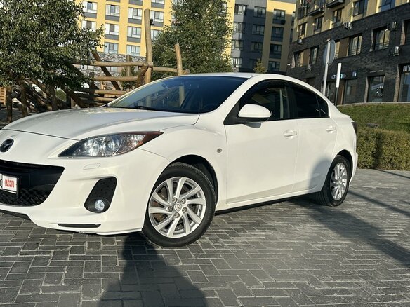 2012 Mazda 3 II (BL) Рестайлинг, белый, 1355000 рублей