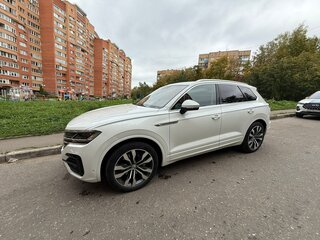 2019 Volkswagen Touareg III, белый, 8000000 рублей, вид 5