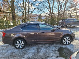 2018 Skoda Octavia III (A7) Рестайлинг, коричневый, 2500000 рублей, вид 3