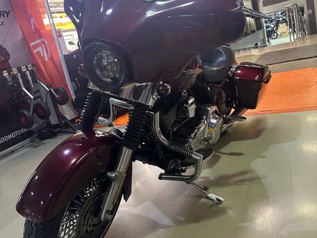 2014 Harley-Davidson Street Glide, красный, 1050000 рублей, вид 3