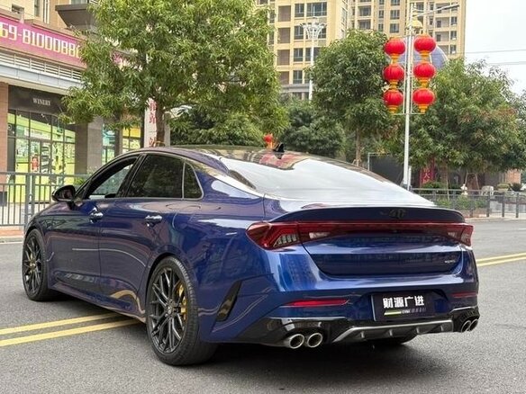 2022 Kia K5 III, синий, 2300000 рублей - вид 5