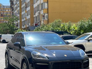 2018 Porsche Cayenne S III, чёрный, 7200000 рублей, вид 4