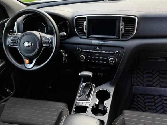 2017 Kia Sportage IV, белый, 1970000 рублей - вид 8