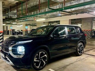 2024 Mitsubishi Outlander IV, чёрный, 4600000 рублей, вид 1