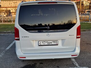 2021 Mercedes-Benz V-Класс Extra Long 300 d экстра длинный III (W447) Рестайлинг, белый, 7200000 рублей, вид 3