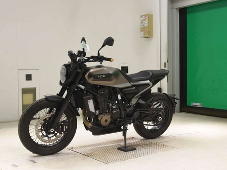 2019 Husqvarna Svartpilen 701, серый, 675000 рублей, вид 4