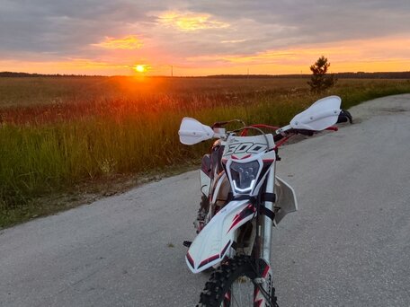 2025 FX moto YX300, серебристый, 160000 рублей, вид 4