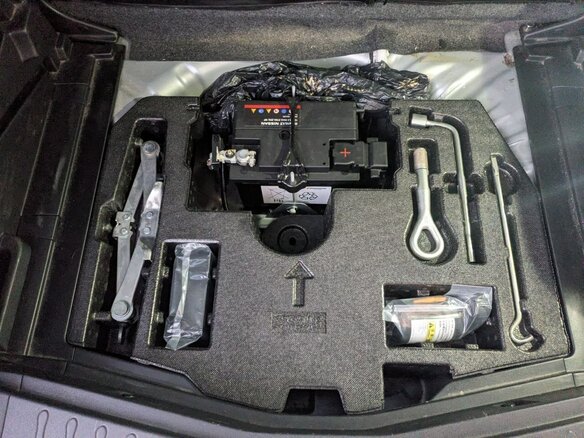 2020 Nissan Note e-Power II Рестайлинг, серый, 1650000 рублей - вид 10