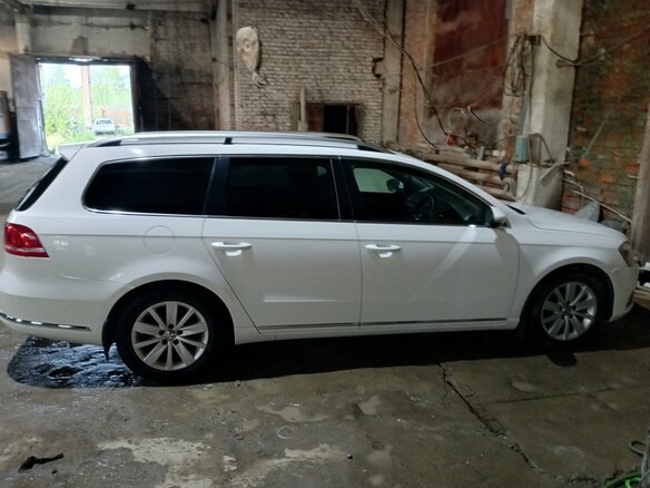 2012 Volkswagen Passat B7, белый, 850000 рублей - вид 3