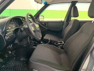 2013 Chevrolet Niva I Рестайлинг, серебристый, 620000 рублей, вид 5