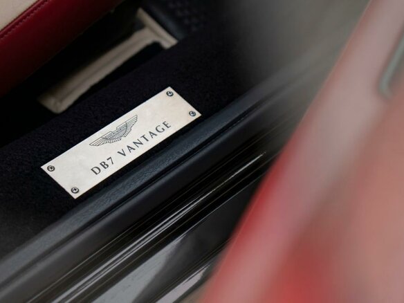 2003 Aston Martin DB7 Vantage I Рестайлинг, чёрный - вид 19