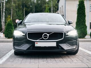 2019 Volvo V60 II, чёрный, 2100000 рублей, вид 2