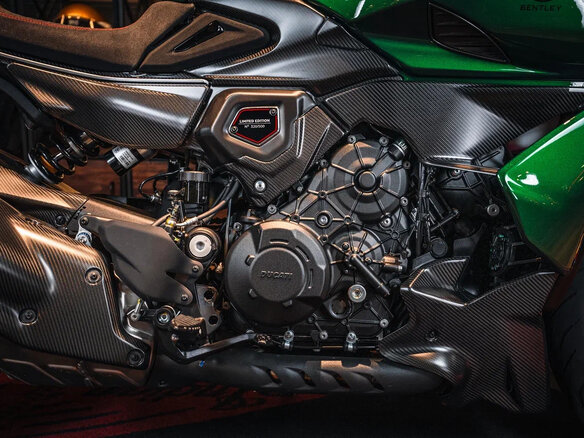 2024 Ducati Diavel V4, зелёный, 6990000 рублей - вид 5