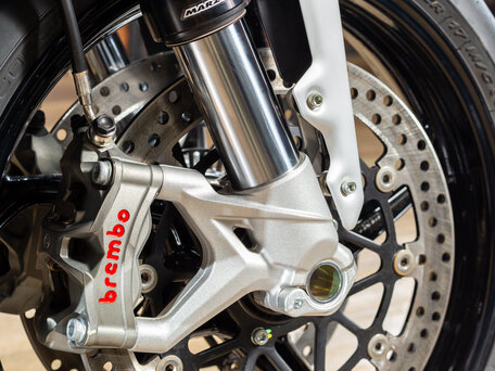 2022 MV Agusta Brutale 1000, серебристый, 1990000 рублей, вид 2