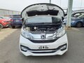 2017 Honda Stepwgn Spada V, белый, 1850000 рублей - вид 2