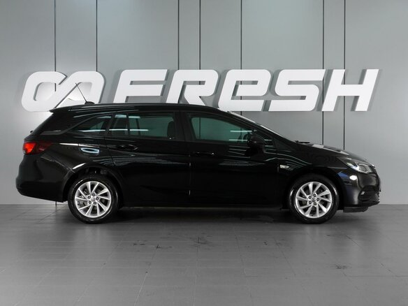 2020 Opel Astra K Рестайлинг, чёрный, 1639000 рублей - вид 4